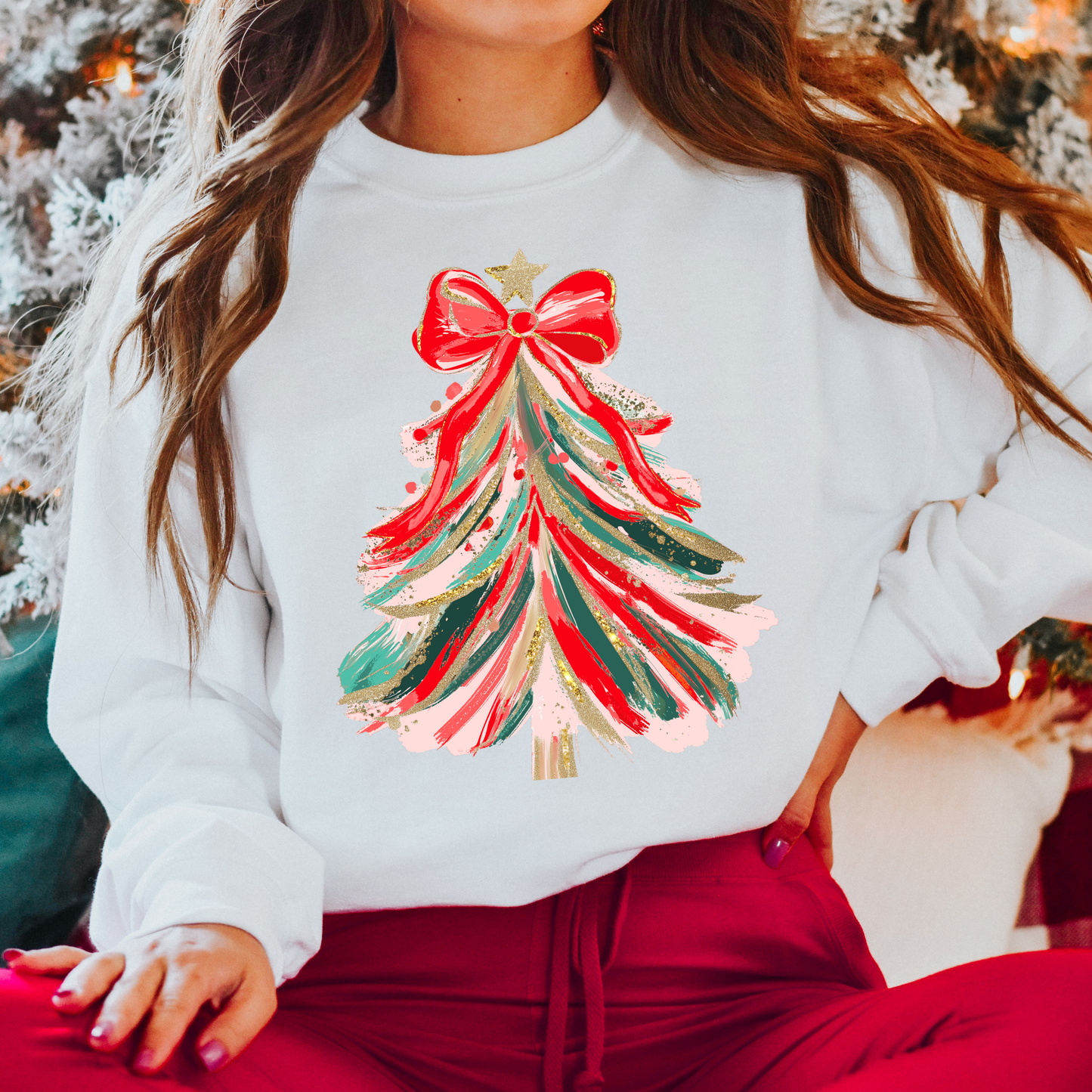 021 - Christmas Tree red Bow- Tee-shirt - Crewneck or Hooded Sweatshirt